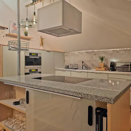 Design-Penthouse I 90Qm I Europapark 20 Min I Boxspring I Nespresso I Parking Apartment Lahr  Exterior photo
