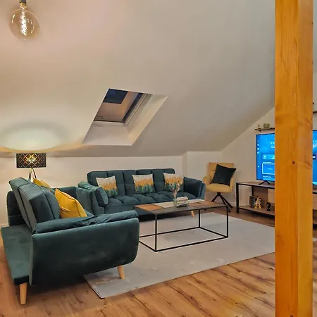 Design-Penthouse I 90Qm I Europapark 20 Min I Boxspring I Nespresso I Parking Apartment Lahr  Exterior photo