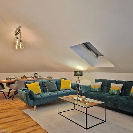 Design-Penthouse I 90Qm I Europapark 20 Min I Boxspring I Nespresso I Parking Apartment Lahr  Exterior photo