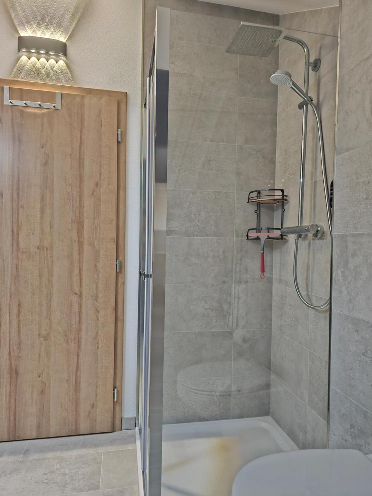 Design-penthouse I 90qm I Europapark 20 Min I Boxspring I Nespresso I Parking *